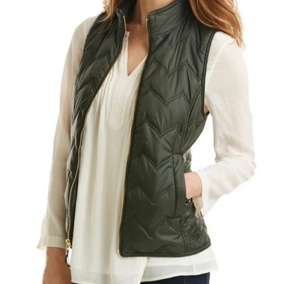 Vineyard Vines Whale Tail Chevron Vest - Picture 9 of 9